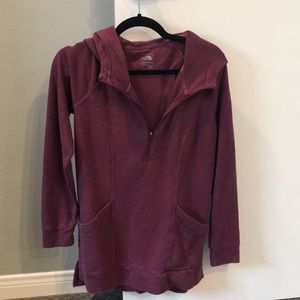 North face half zip maroon hoodie